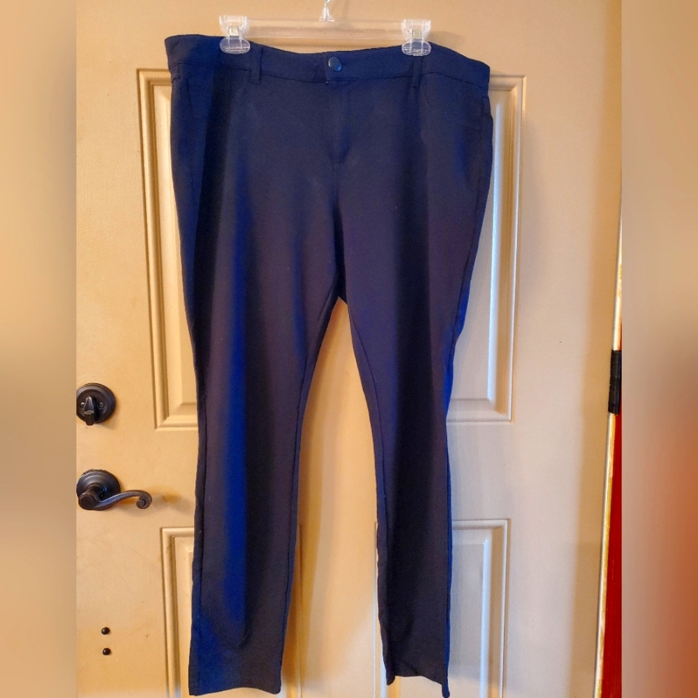 Black Pants With Black Rhinestone Pockets Size 18W Mid Rise